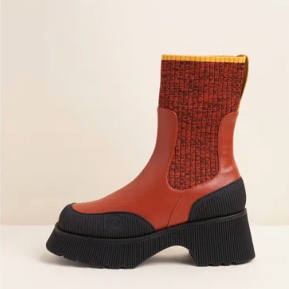 Stylish Women's Red and Black Platform Boots